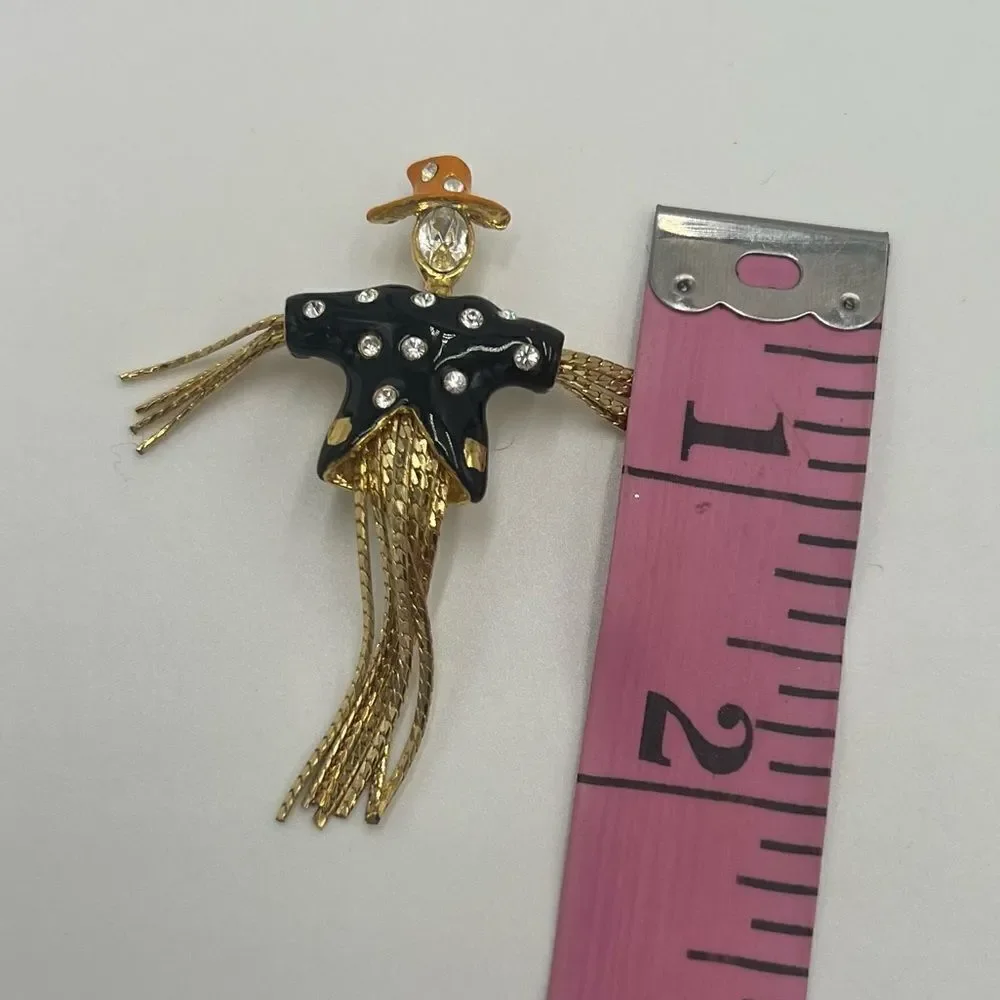 Scarecrow Brooch
